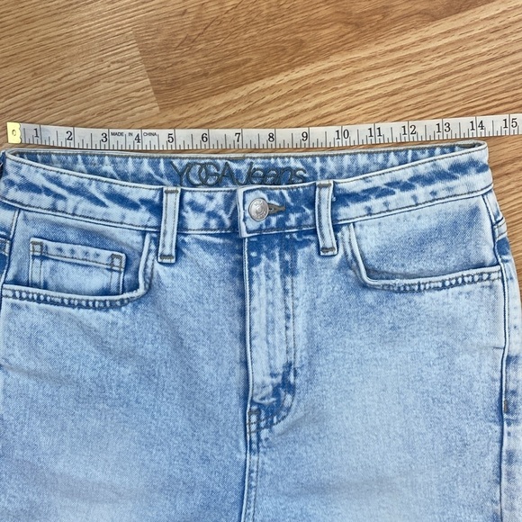 Yoga Jeans Alex Classic Rise Bootcut Gabby Wash Cotton Jeans - Picture 3 of 16